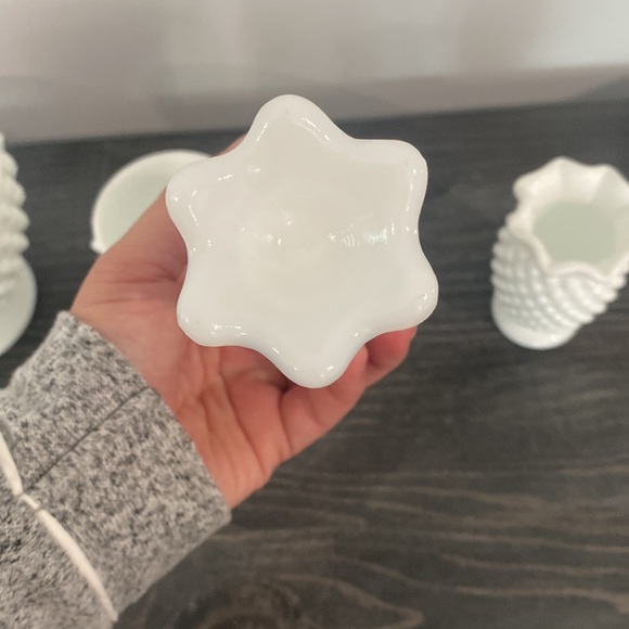 Milk Glass Set - Picture 6 of 7